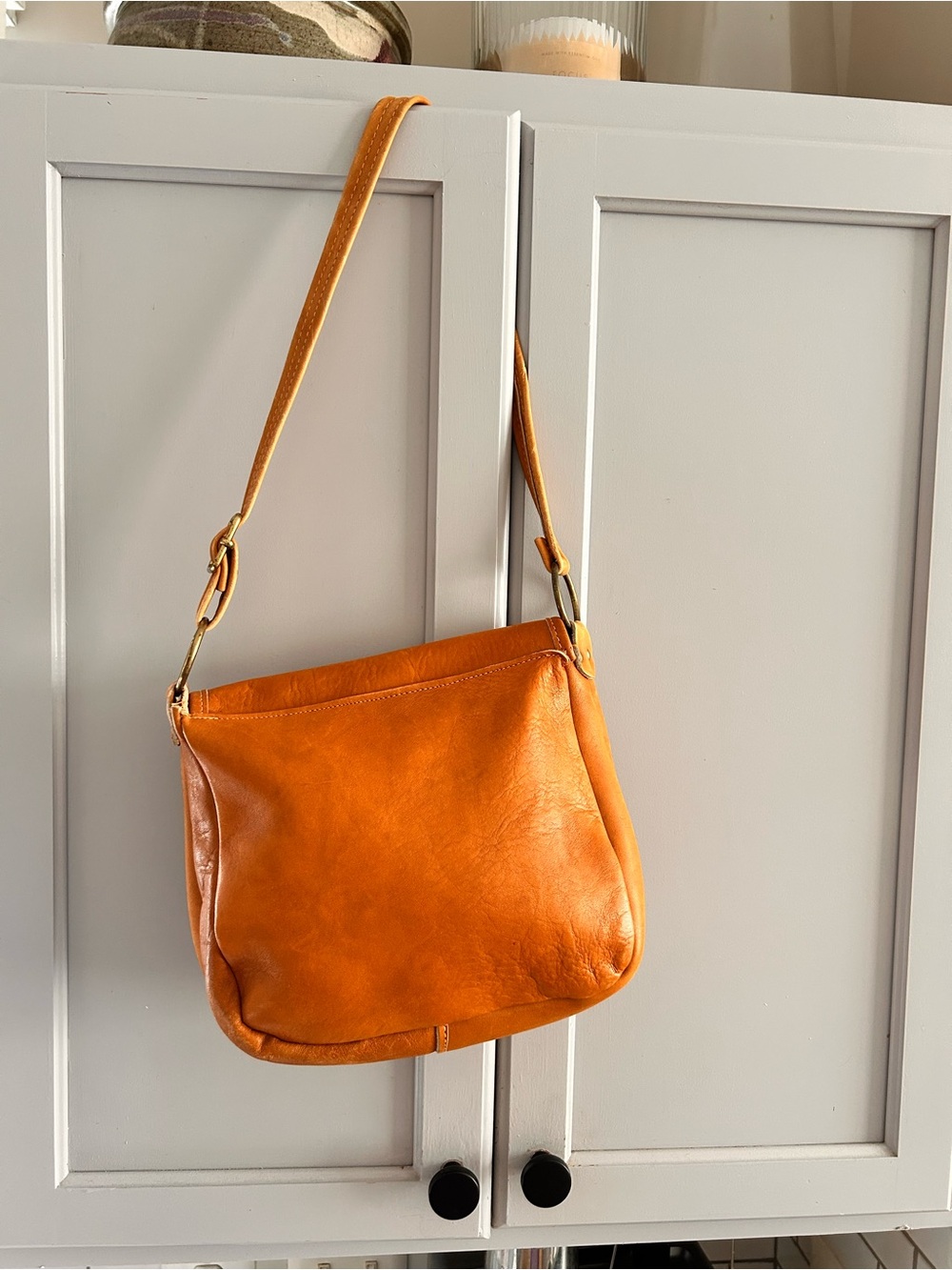 Vintage Women’s Leather Saddle Bag - Picture 3 of 5